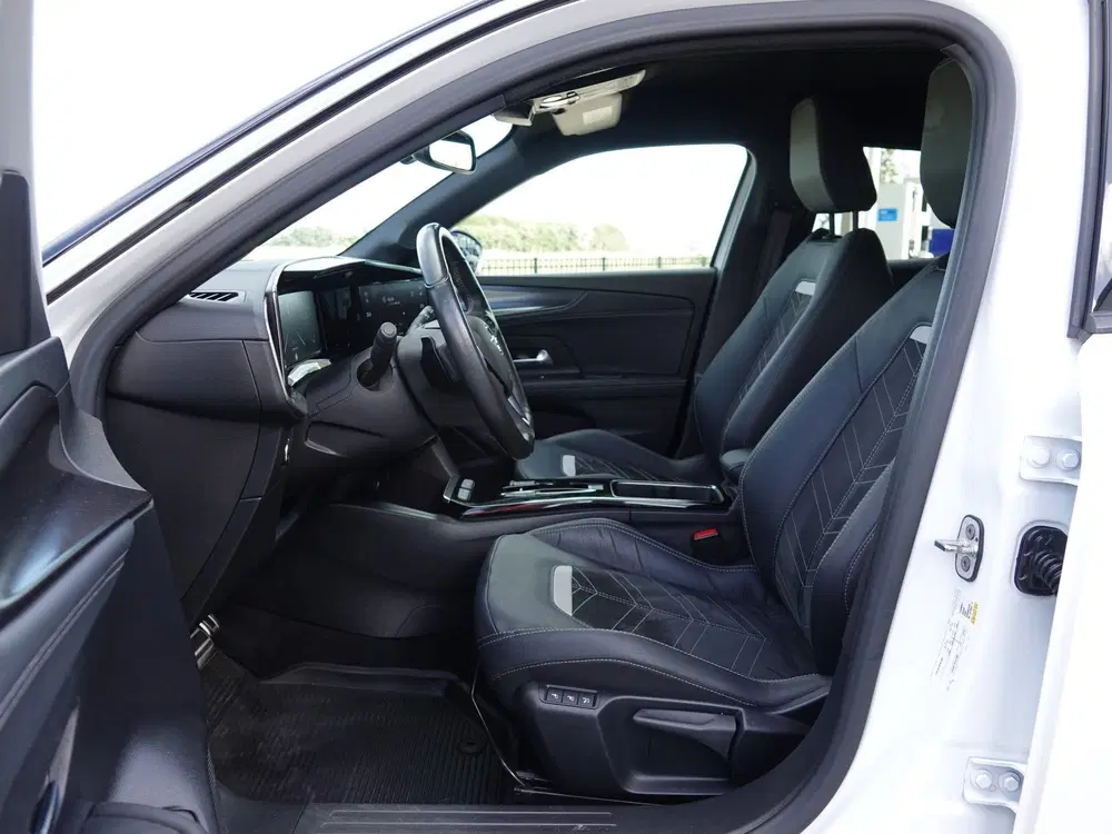Opel Mokka 1.2 Turbo 130PK Ultimate AUTOM. uit 2023, foto 5