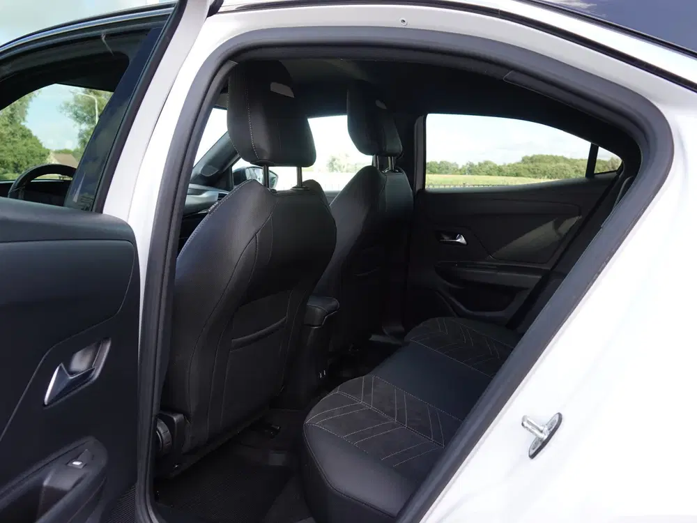 Opel Mokka 1.2 Turbo 130PK Ultimate AUTOM. uit 2023, foto 7