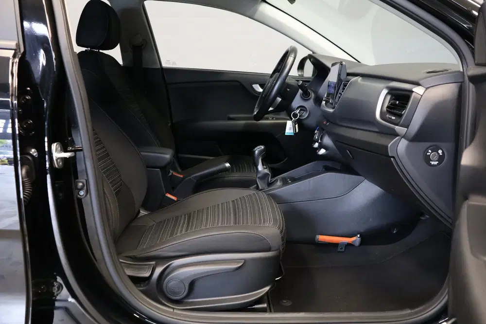 Kia Stonic 1.0 T-GDi MHEV DynamicLine uit 2021, foto 14