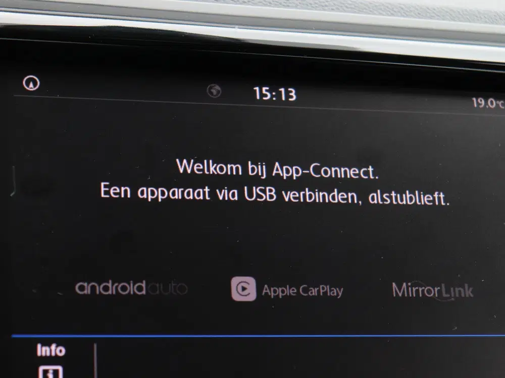 Volkswagen T-Cross 1.0 TSI R-line uit 2019, foto 14