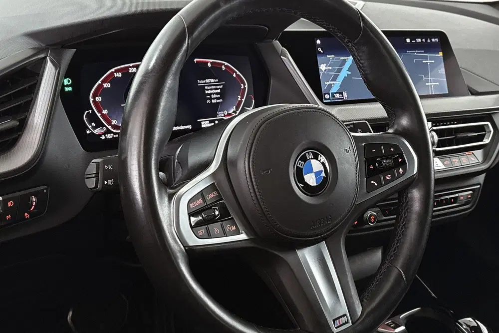 BMW 1-serie 120i Business Edition Automaat M Sport Sto uit 2022, foto 11