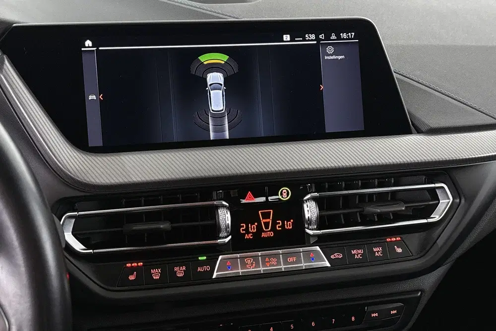 BMW 1-serie 120i Business Edition Automaat M Sport Sto uit 2022, foto 15