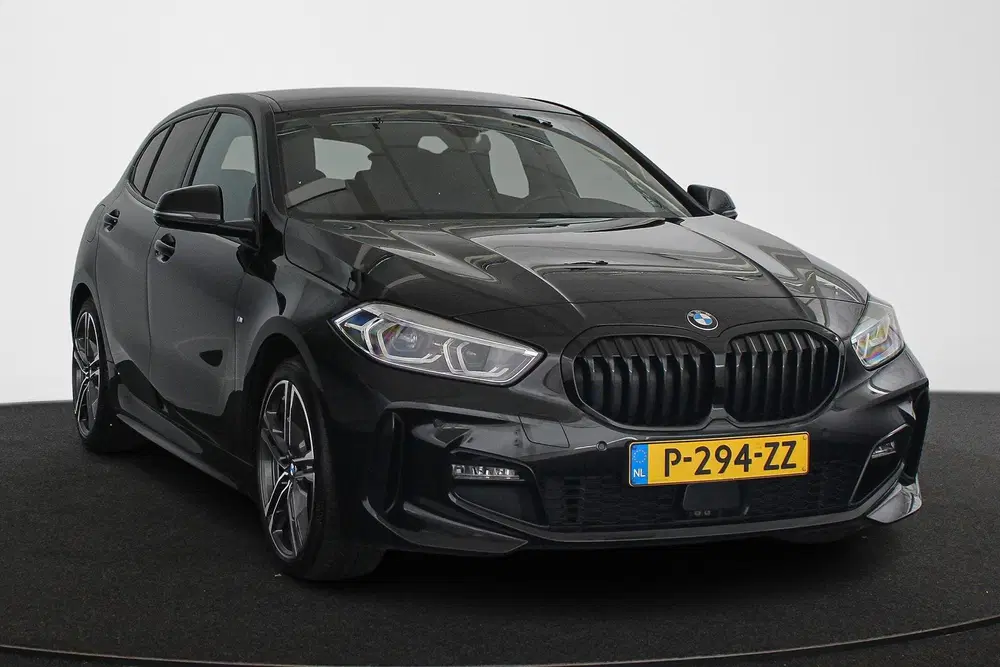 BMW 1-serie 120i Business Edition Automaat M Sport Sto uit 2022, foto 2