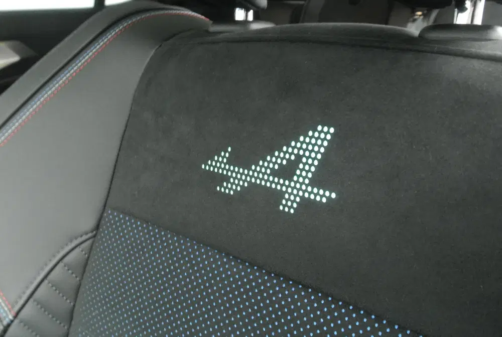 Renault Rafale 1.2 E-Tech 4x4 plug-in hybrid 300 atelier uit 2025, foto 9