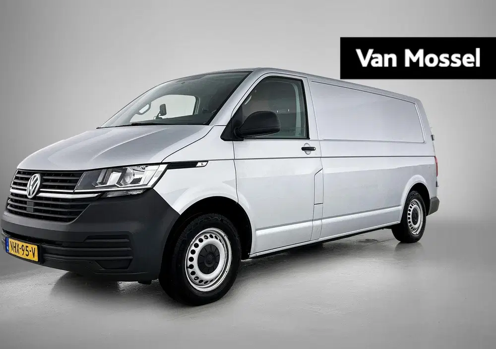 Volkswagen Transporter 2.0 TDI L2H1 150PK uit 2021