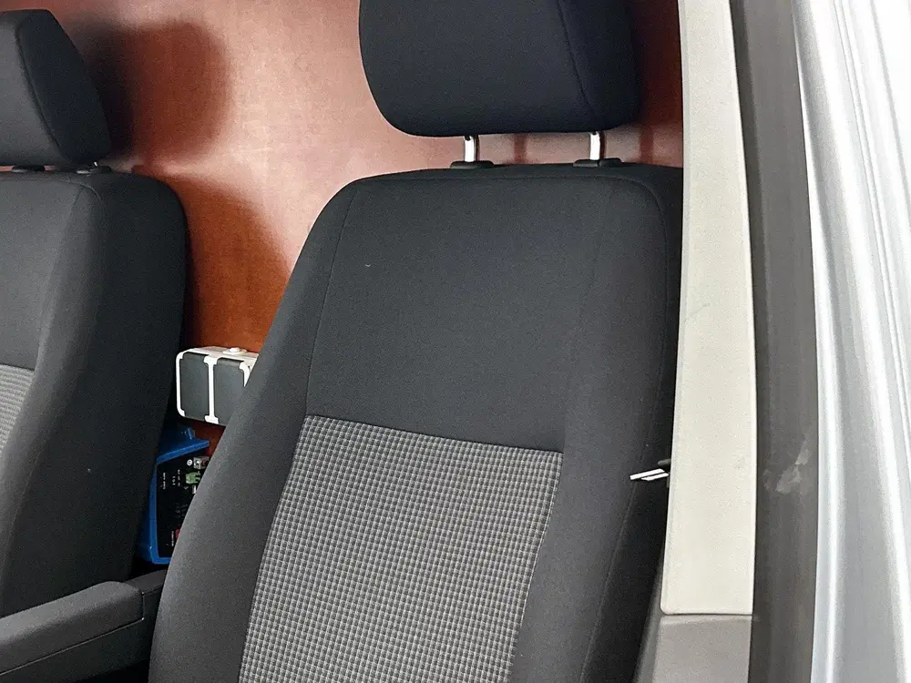 Volkswagen Transporter 2.0 TDI L2H1 150PK uit 2021, foto 13