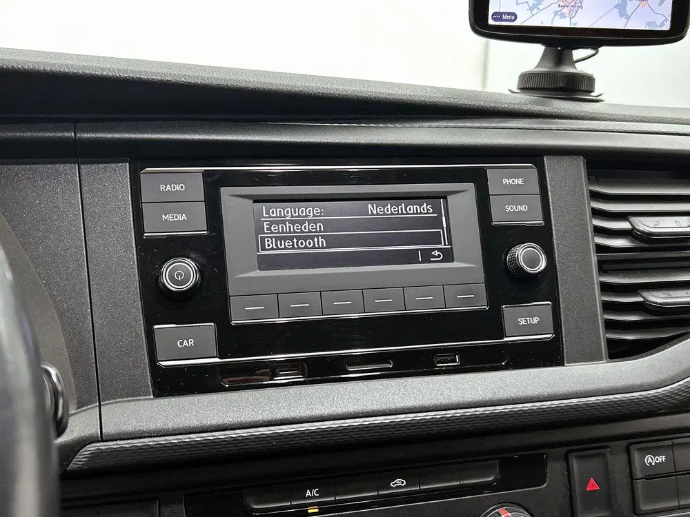 Volkswagen Transporter 2.0 TDI L2H1 150PK uit 2021, foto 14