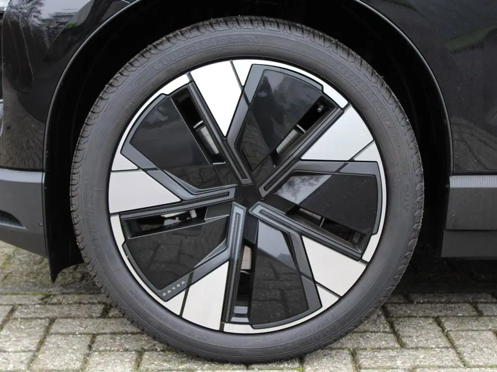 Volvo EX30 Single Motor Extended Range Plus Europa Bl uit 2026, foto 4