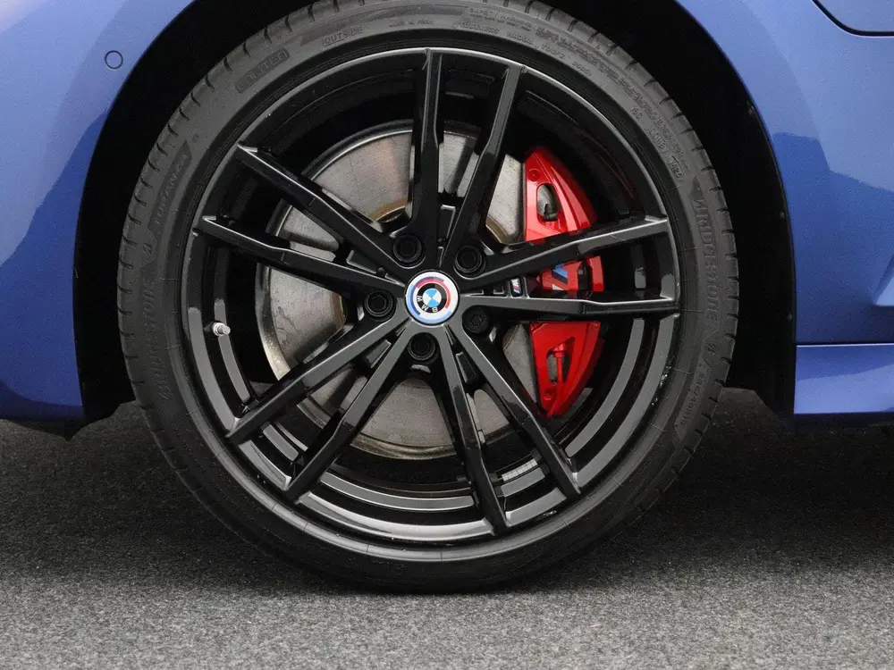 BMW 3-serie Sedan 320e High Executive uit 2022, foto 10