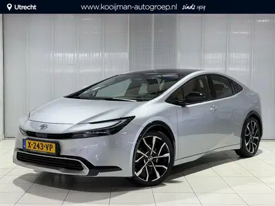 Toyota Prius 2.0 Plug-in Executive Panoramadak uit 2024