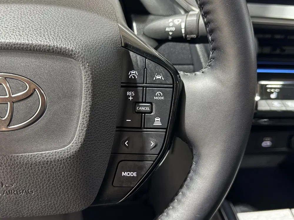 Toyota Prius 2.0 Plug-in Executive Panoramadak uit 2024, foto 12