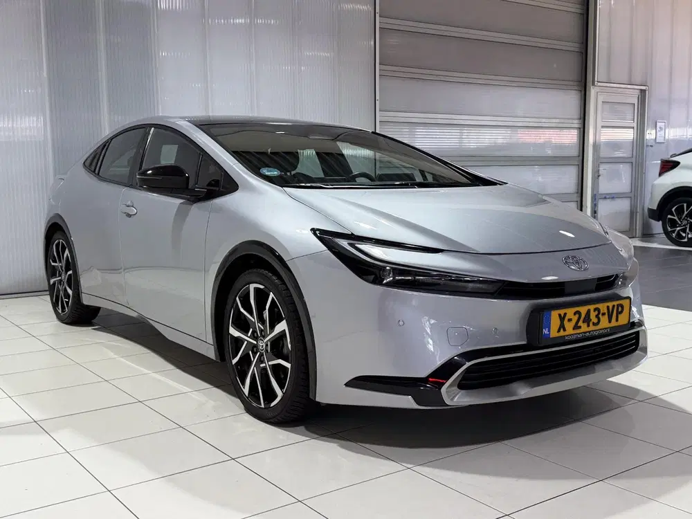 Toyota Prius 2.0 Plug-in Executive Panoramadak uit 2024, foto 5