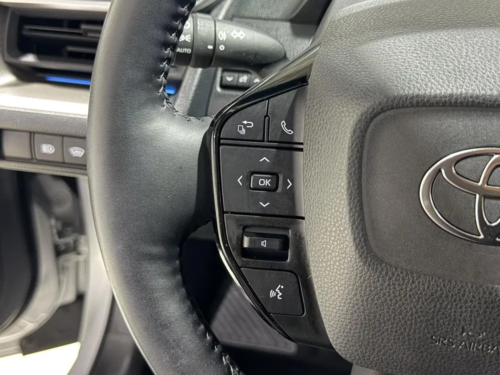 Toyota Prius 2.0 Plug-in Executive Panoramadak uit 2024, foto 9
