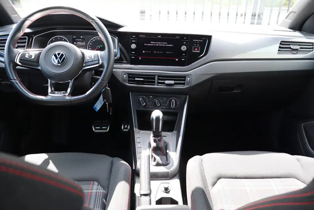 Volkswagen Polo 2.0 TSI GTI Stoelverwarming uit 2020, foto 10