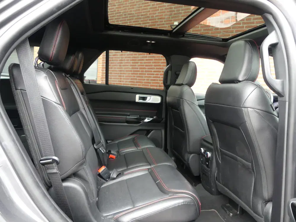 Ford Explorer 3.0 V6 EcoBoost PHEV ST-Line uit 2022, foto 8