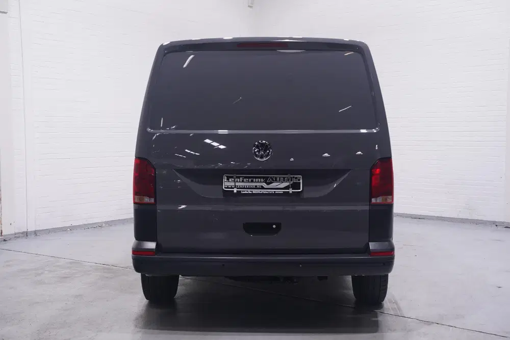 Volkswagen Transporter 2.0 TDI 150 pk DSG Aut. L2H1 Navi uit 2023, foto 10