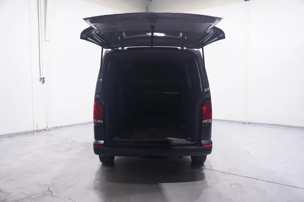 Volkswagen Transporter 2.0 TDI 150 pk DSG Aut. L2H1 Navi uit 2023, foto 12