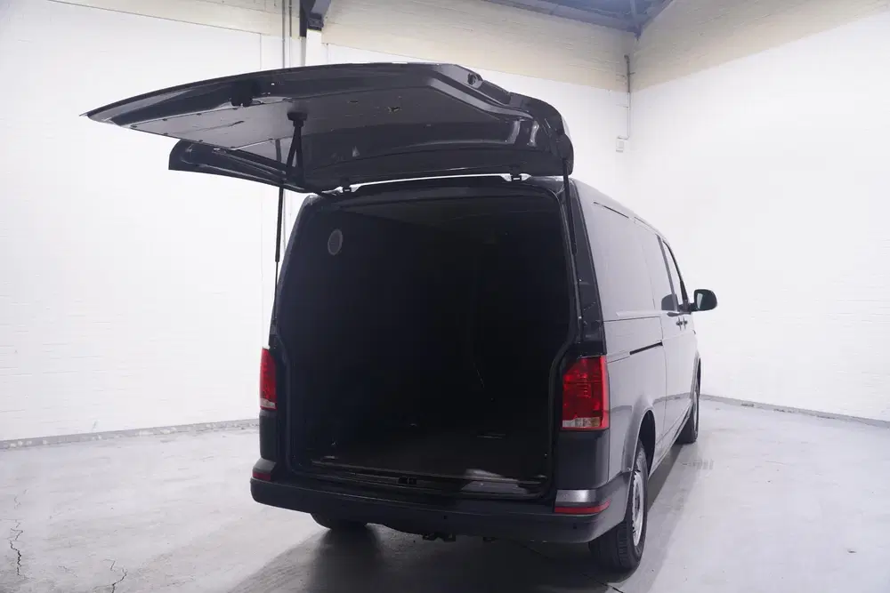 Volkswagen Transporter 2.0 TDI 150 pk DSG Aut. L2H1 Navi uit 2023, foto 13