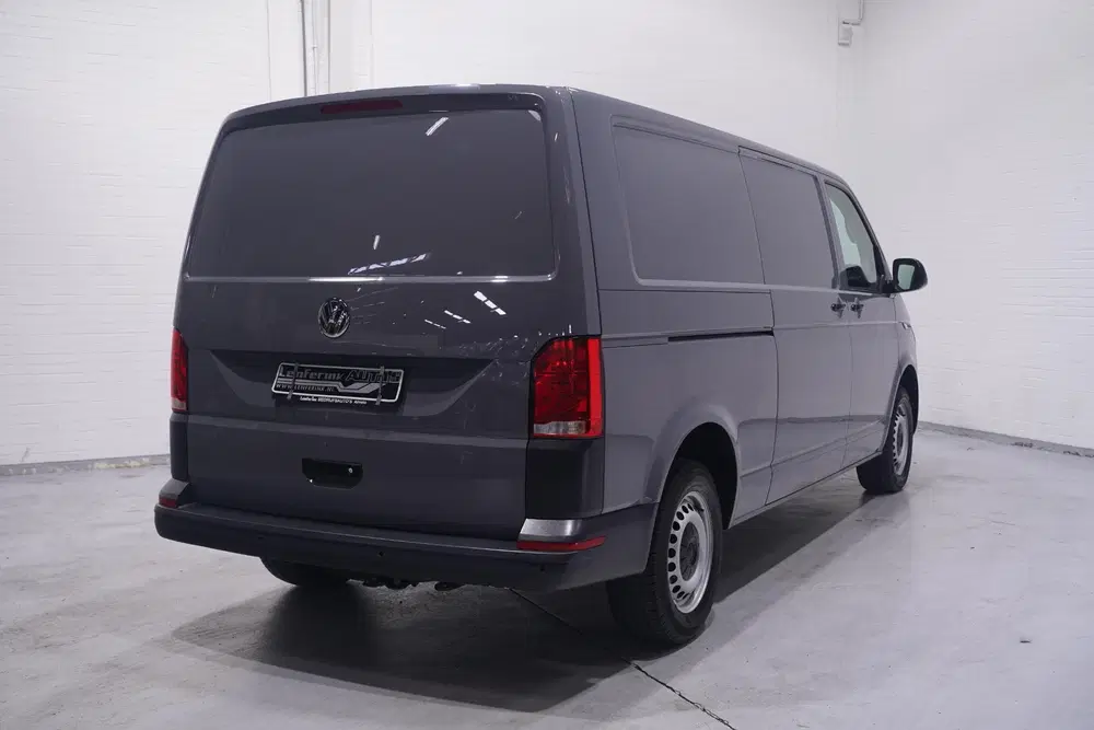 Volkswagen Transporter 2.0 TDI 150 pk DSG Aut. L2H1 Navi uit 2023, foto 4