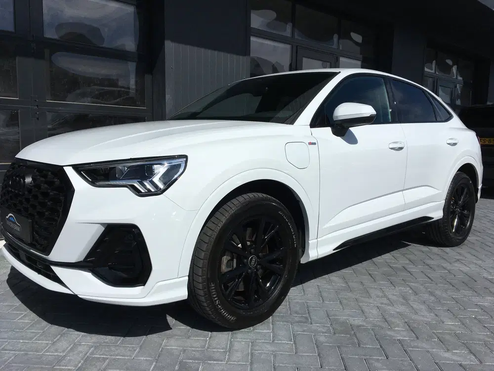 Audi Q3 45 TFSI e S-line Black Edition (bj 2022) uit 2022, foto 15