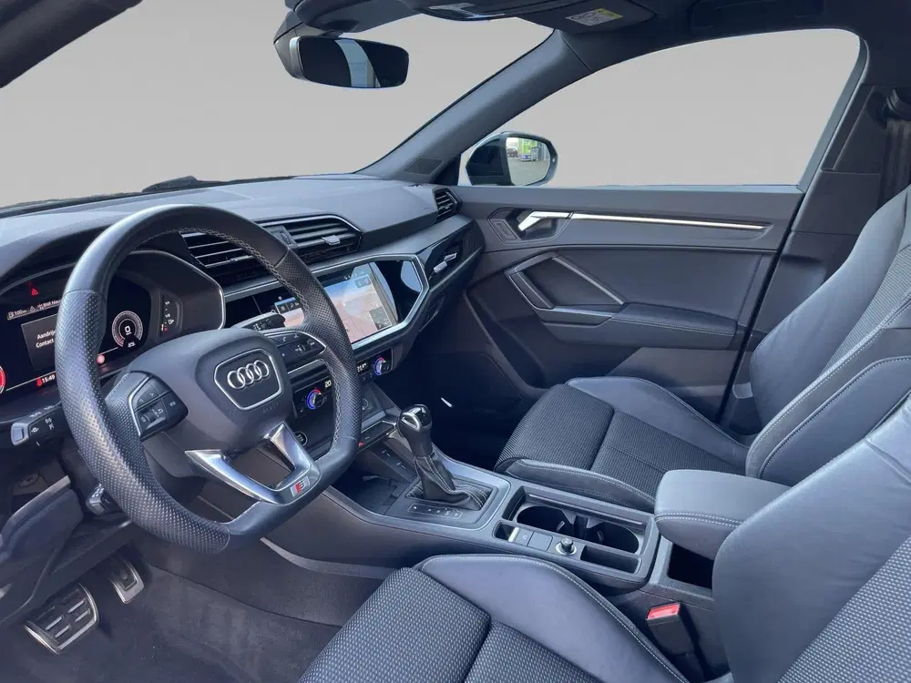 Audi Q3 45 TFSI e S-line Black Edition (bj 2022) uit 2022, foto 6