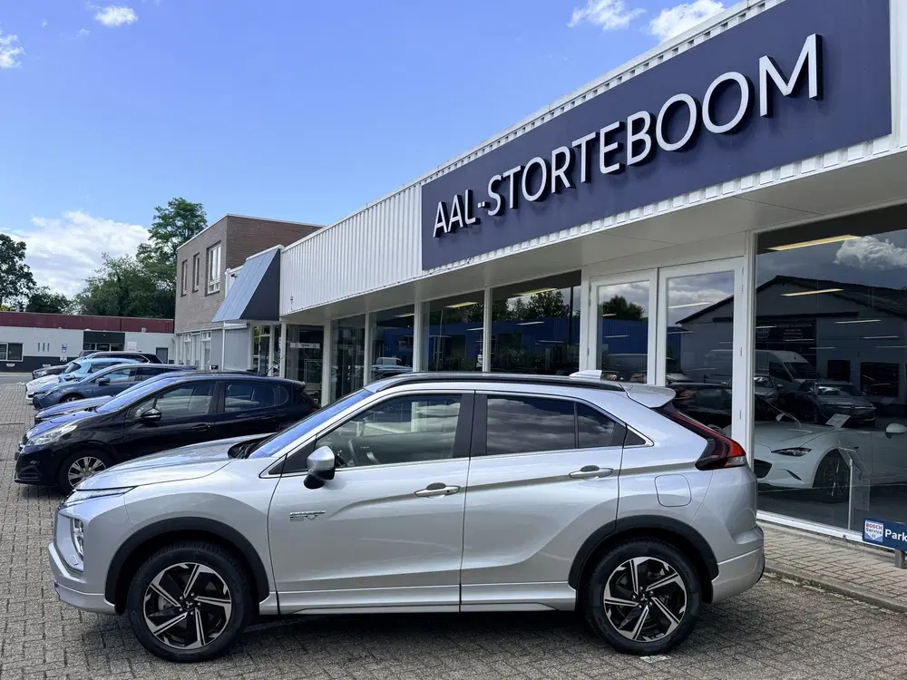 Mitsubishi Eclipse Cross 2.4 PHEV Executive uit 2025, foto 13