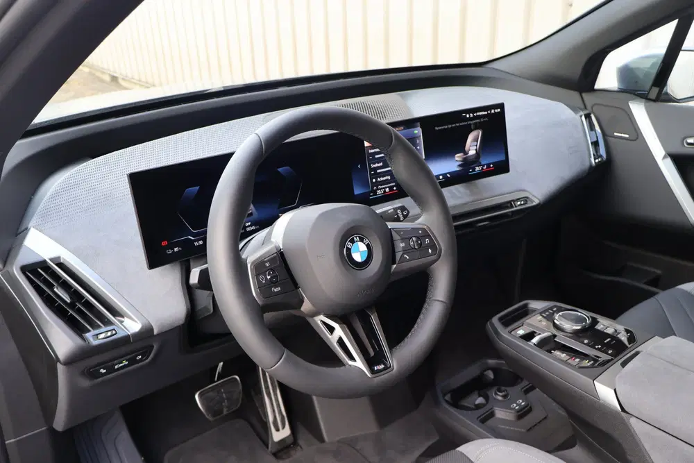 BMW iX xDrive45 M Sport uit 2026, foto 13