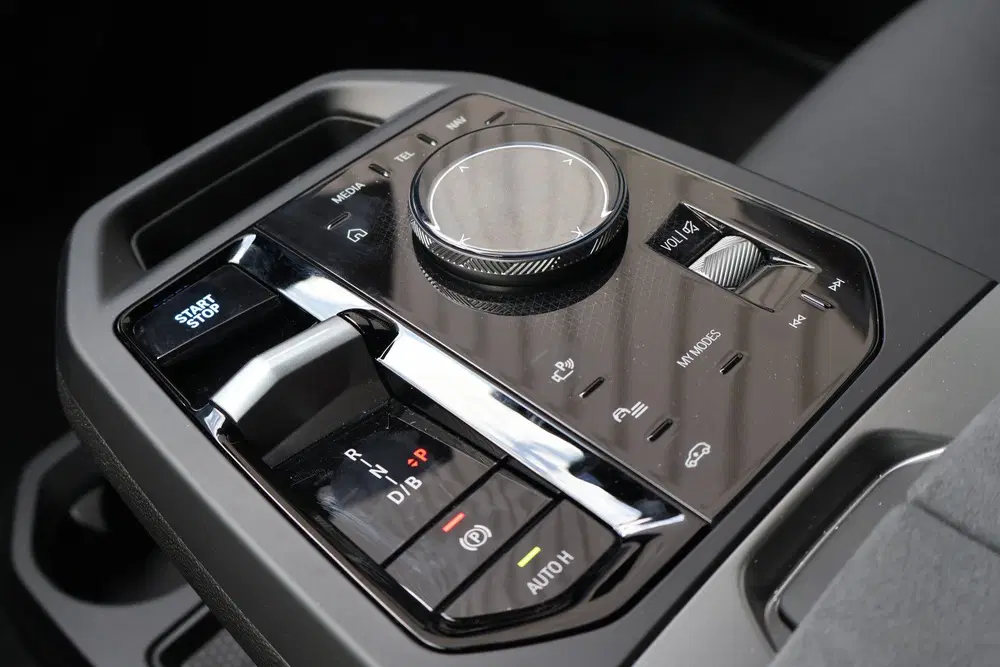 BMW iX xDrive45 M Sport uit 2026, foto 15