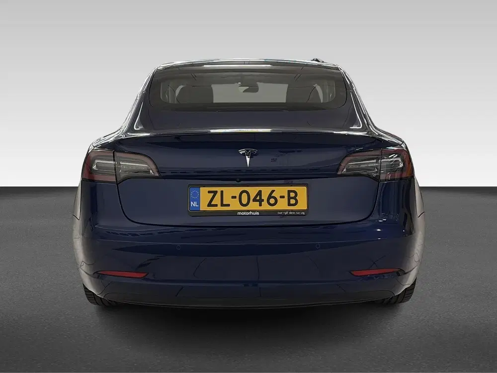 Tesla Model 3 Standard RWD Plus 60 kWh uit 2019, foto 10