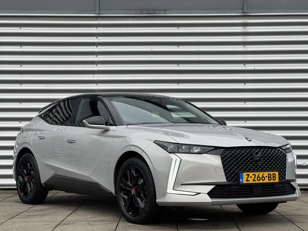 DS Automobiles DS 4 DS DS 4 1.6 E-Tense 225pk Aut Performance uit 2024, foto 3