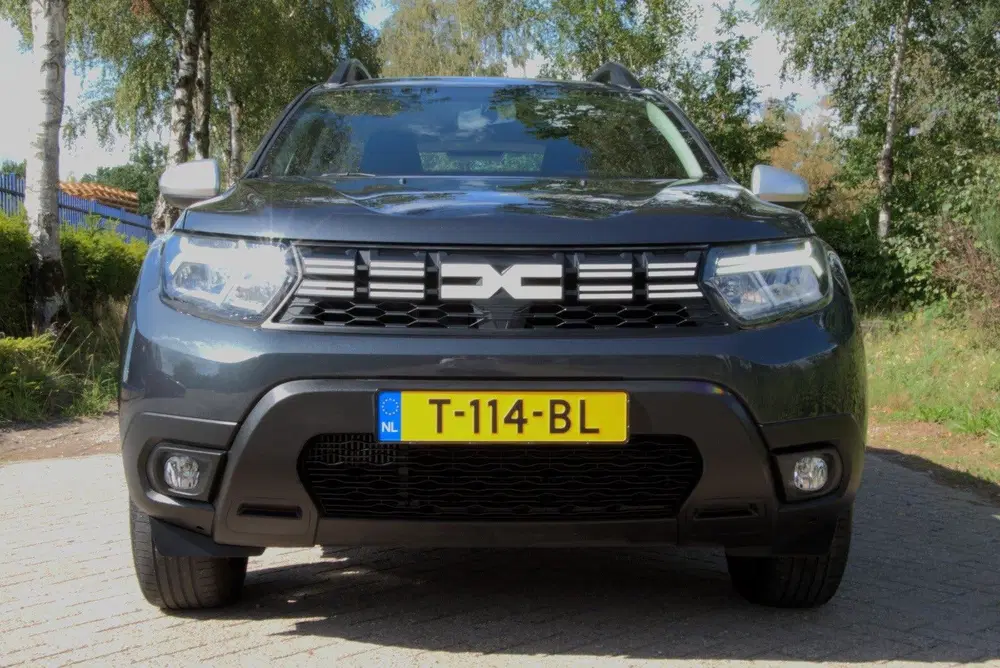 Dacia Duster 1.0 TCe 100 ECO-G Essential uit 2023, foto 3