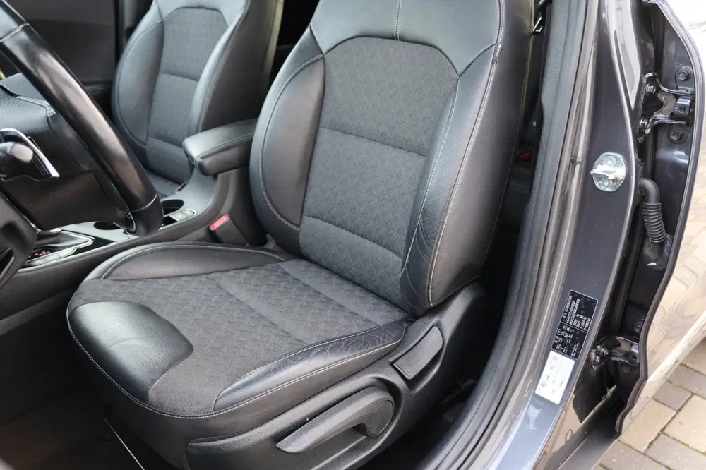 Kia Niro 1.6 GDi PHEV DynamicPlusLine Navi Carplay uit 2021, foto 8