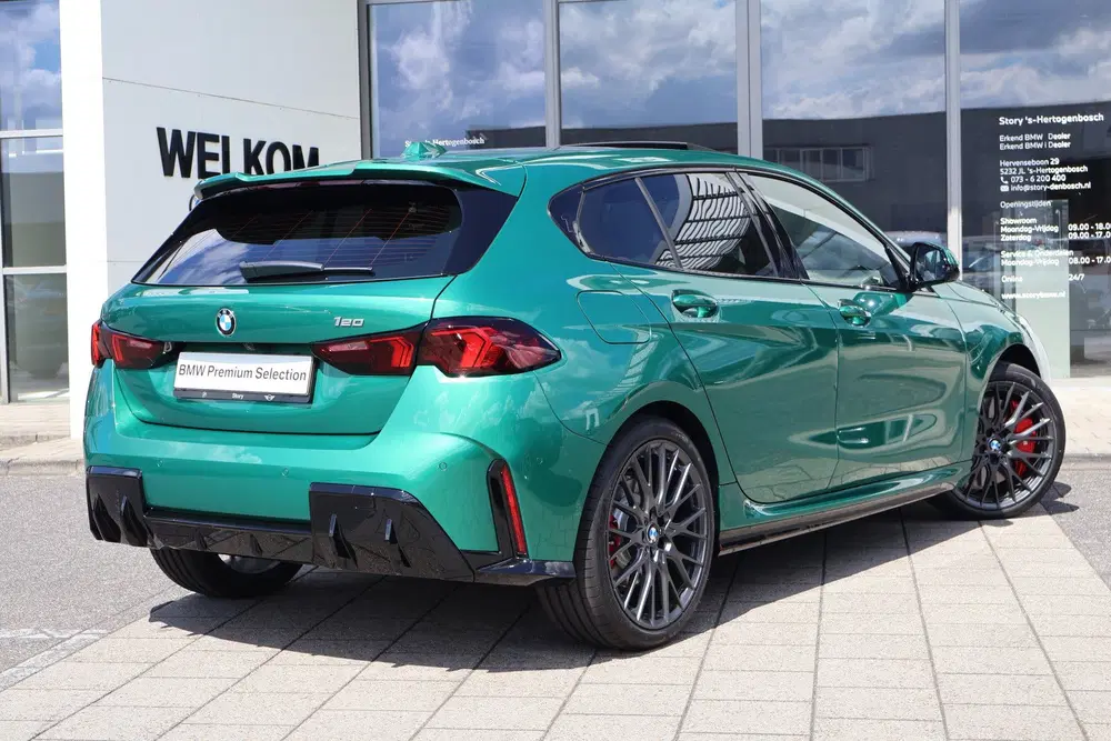 BMW 1-serie 120 M Sport Automaat uit 2026, foto 11