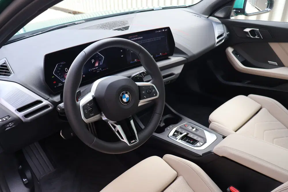 BMW 1-serie 120 M Sport Automaat uit 2026, foto 14