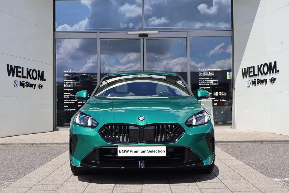 BMW 1-serie 120 M Sport Automaat uit 2026, foto 3