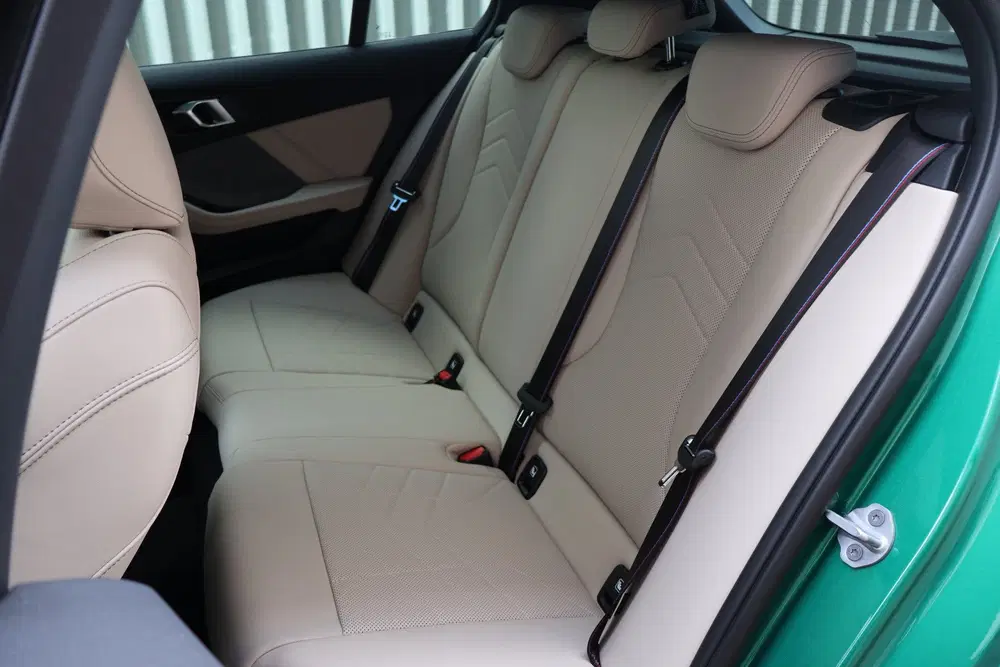 BMW 1-serie 120 M Sport Automaat uit 2026, foto 6