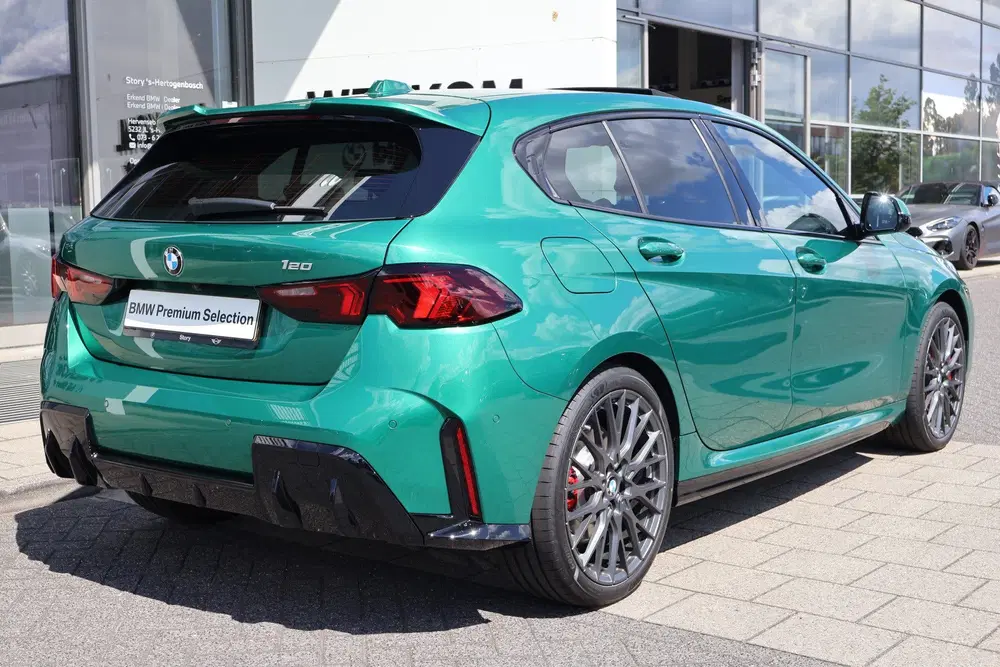BMW 1-serie 120 M Sport Automaat uit 2026, foto 8