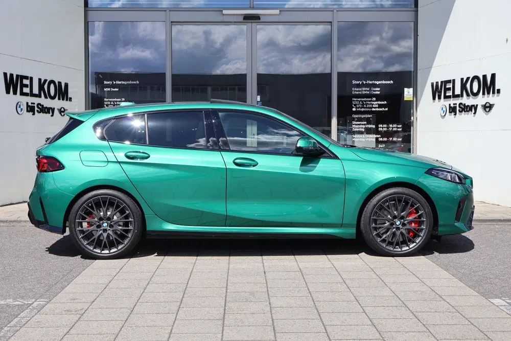 BMW 1-serie 120 M Sport Automaat uit 2026, foto 9