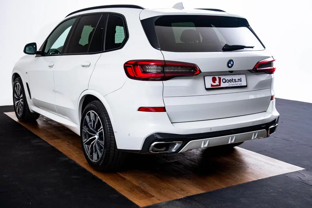 BMW X5 xDrive30d High Executive M-sport uit 2019, foto 11