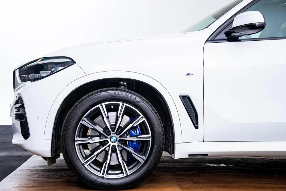 BMW X5 xDrive30d High Executive M-sport uit 2019, foto 13