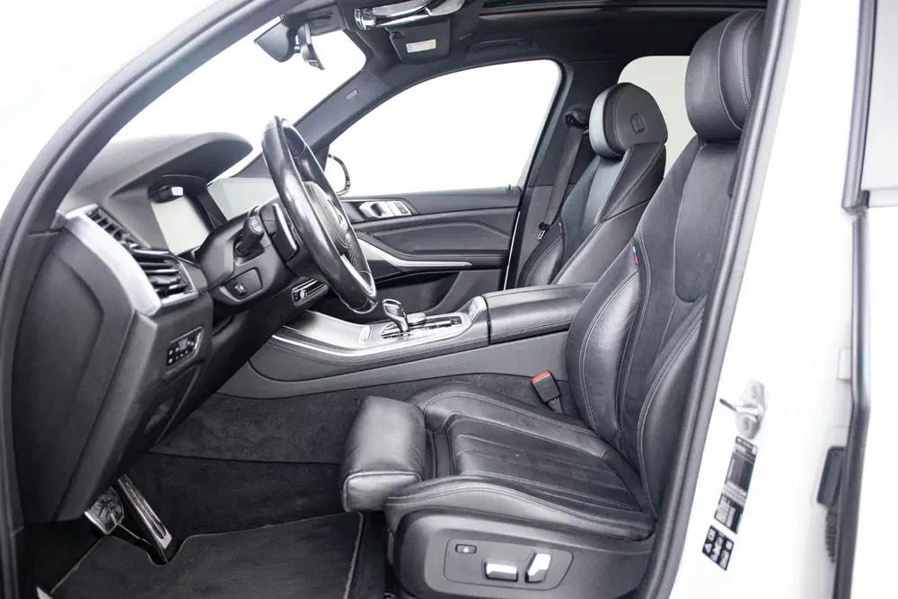 BMW X5 xDrive30d High Executive M-sport uit 2019, foto 14