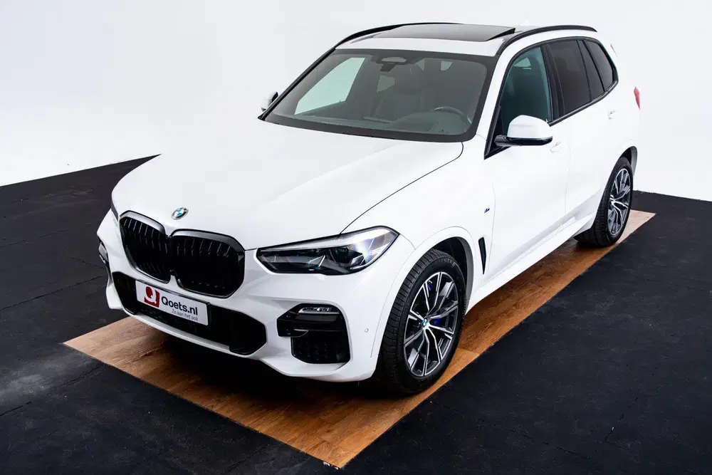 BMW X5 xDrive30d High Executive M-sport uit 2019, foto 6