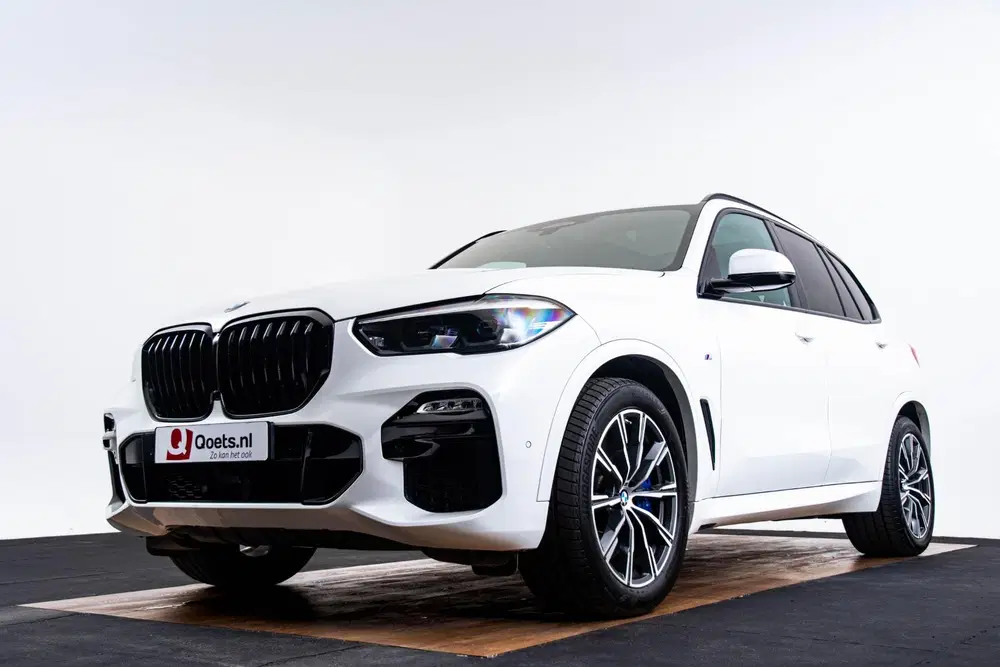 BMW X5 xDrive30d High Executive M-sport uit 2019, foto 7