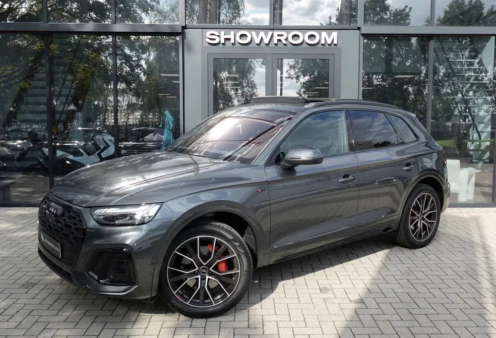 Audi Q5 50 TFSI e S edition PANO 360 KEYLESS uit 2022