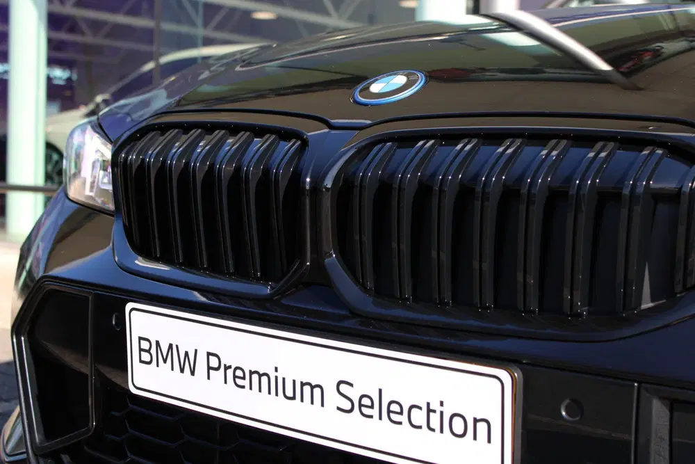 BMW 3-serie 330e M Sport Automaat uit 2025, foto 3