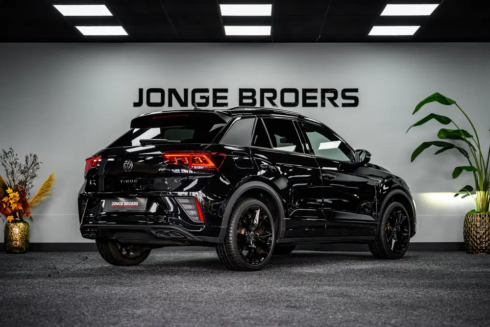 Volkswagen T-Roc 1.5 TSI R-Line Pano uit 2023, foto 3