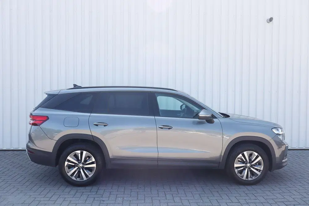 Skoda Kodiaq 1.5 TSI 150pk DSG MHEV Tour Edition uit 2024, foto 3