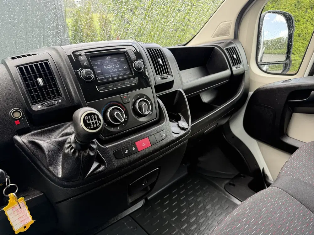 Peugeot Boxer 2.0 BlueHDI 131 PK EURO 6 uit 2019, foto 10
