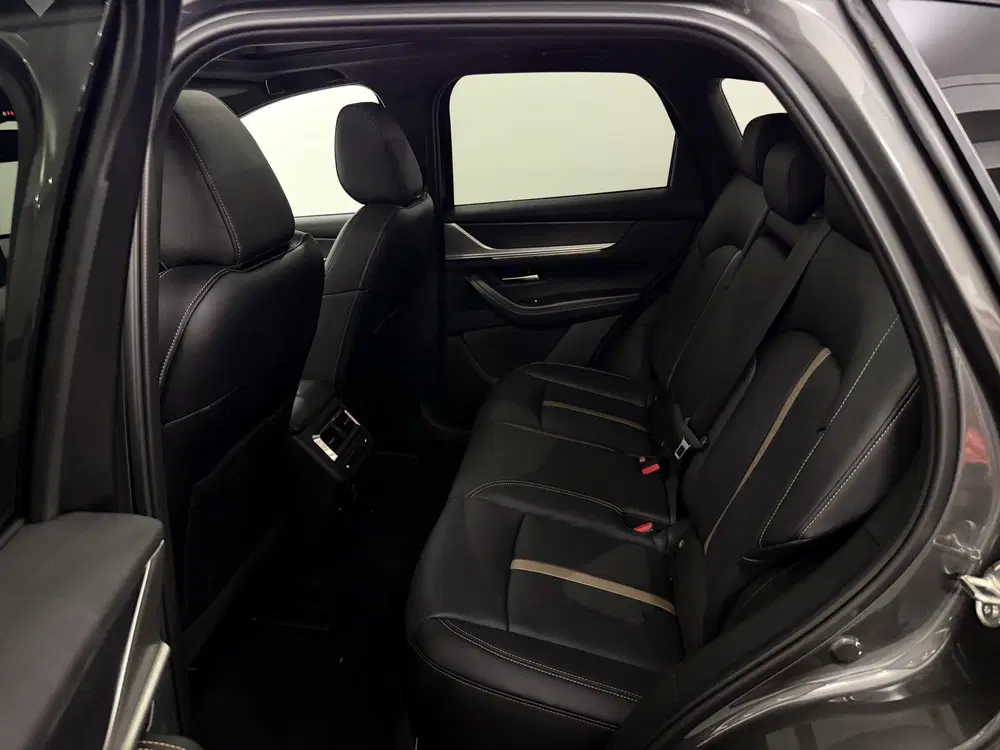 Mazda CX-60 2.5 e-SkyActiv PHEV Homura Plus Panoramada uit 2026, foto 8
