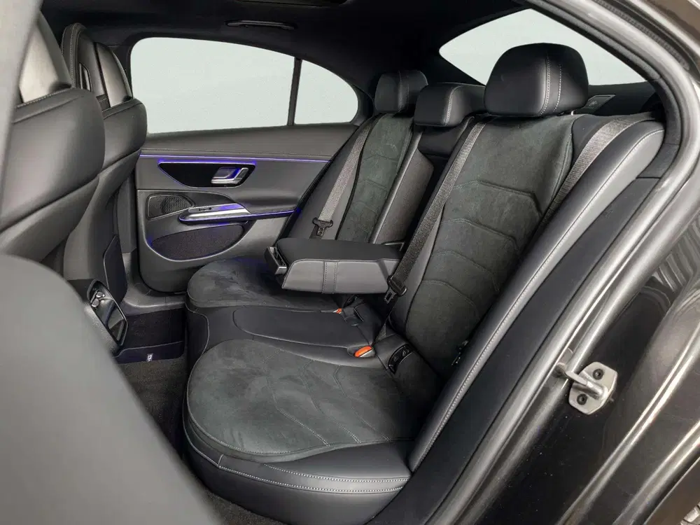 Mercedes-Benz E-Klasse 300 e Sport Edition Panoram uit 2026, foto 12